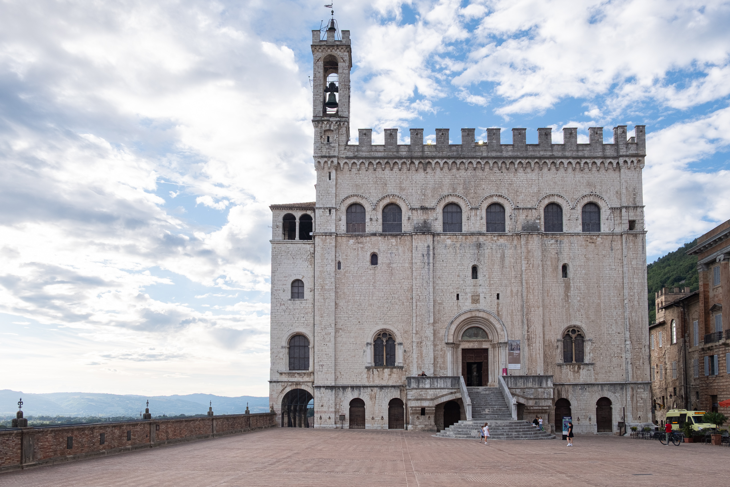 Palazzo dei Consoli an der Piazza Grande